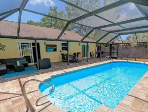Image of ❤️ Family Friendly ❤️ Lovely 3 BR Pool Home ❤️ Fiberoptic Internet