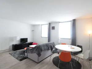 Image of New 2-Room Apartment for 5 People, 350m from Ski Slopes, in Flaine Foret