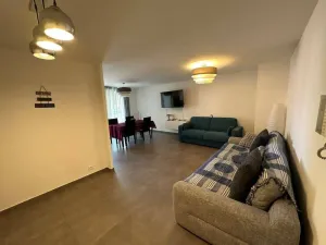 Image of C058 Bel appartement spacieux terrasse Centre