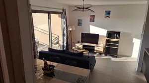 Image of New air-conditioned 61m2 T3 apartment, close to town center and beach