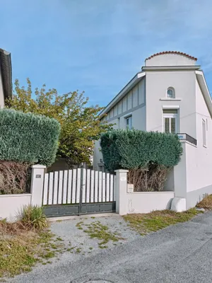 Image of Appartement dans maison atypique