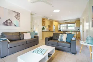 Image of Rosebud Beach Unit 200 mt to Beach Late checkout