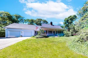 Image of Secluded home with deck, grill, porch, fast WiFi, & W\/D - great location