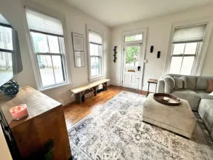 Image of 888 Macon (1 bdrm) · Historic German Village home | fenced yard