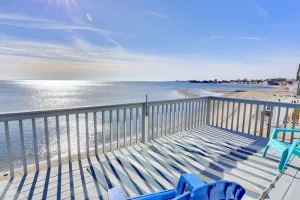 Image of Charming 3 Bedroom Beach Front Cottage with Fireplace
