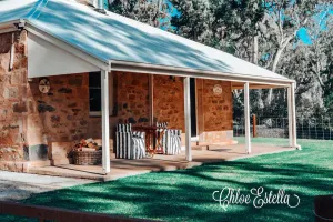 Image of Sir Walter's Cottage at Hughes Park
