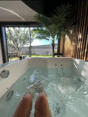 Image of 𝐄𝐬𝐜𝐚𝐩𝐞 𝐙𝐞𝐧 Tropical Villa & Private Spa