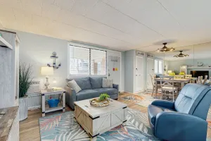 Image of Spacious Condo w\/Private Patio, Washer\/Dryer, Free WiFi, Partial A\/C, & More