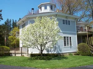 Image of South Haven, MI Octagon -Cozy Home with Fireplace & Outdoor Pool-Read our review
