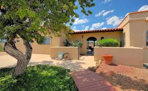 Image of Mingus Vista Casita near Sedona w\/ Mountain Views!