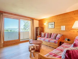 Image of Cozy 3-Room Apartment with Pool, Sauna, Parking & Mountain Views, 7 Sleeps, Near Slopes