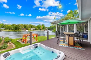 Image of Lake Getaway