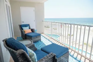 Image of Beachfront Gulf Front in the Heart of Gulf Shores Snowbirds Welcome