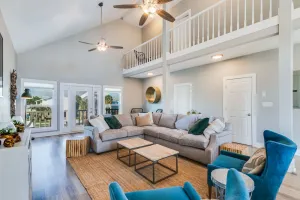 Image of Modern, 3 BR Private House within Walking Distance to the Beach!