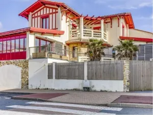 Image of Nice and spacious ground floor appartment close to the beach