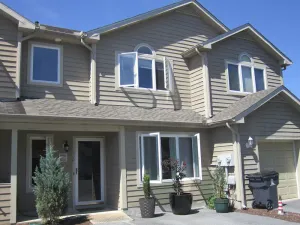 Image of 210 Lakeside - Lovely townhome in The Plantations East community!