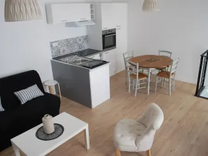 Image of Maison 2 chambres, accès direct plage, centre-ville des Sables-d'Olonne - FR-1-197-356