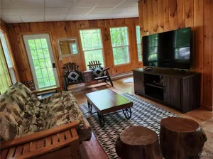 Image of Charming 2 bedroom 1 bath brand new cabin near lake for entire family