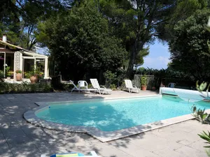 Image of Chambre D'hôtes Spacieuse et Calme au Coeur du Luberon