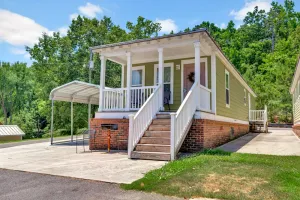 Image of Cottage #3 Fisherman's Landing \/ 2-Bed Fishing Cottage w\/Covered Boat Shelter\"