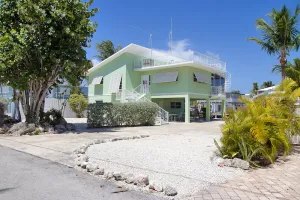 Image of Serenity in Tavernier