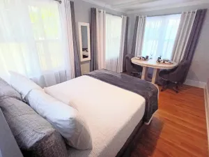 Image of Enjoy a restful stay with fast internet, smart TV and the company of your pet.