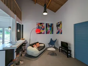 Image of Comfortable and nice house with a beautiful garden