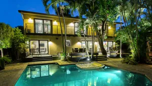 Image of Modern Two Story Lush Paradise with private POOL - only 10 minutes from Beach