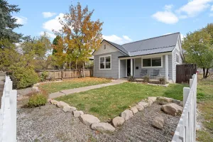 Image of Downtown Location, 5 Min Walk to Train, Great Yard