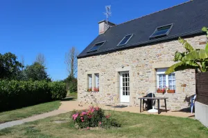 Image of Pied à terre ideal for visiting the department with large green space