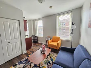 Image of Gorgeous and Spacious Studio at the Historic Inman - 200