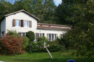 Image of Fully renovated country house with swimming pool