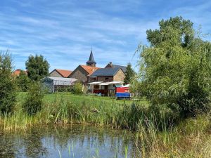 Image of Bungalow accueillant à Saint-Pardoux avec piscine partagée