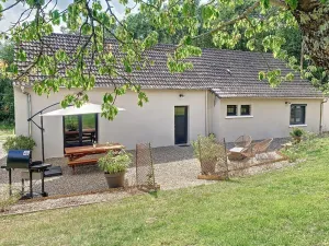 Image of Gîte cosy en forêt avec terrasse, proche étang et loisirs, 3 chambres, wifi, plancha et parking - FR-1-489-453