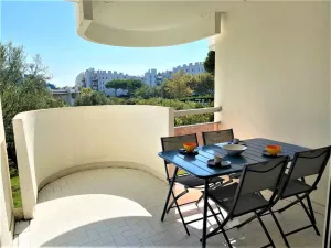 Image of T2 traversant familial CAP SUD Parking Plages - ROSSIconciergerie - Linge en option