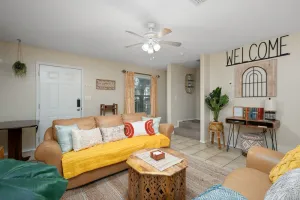 Image of Smart lock Boho chic 4 min from Airport