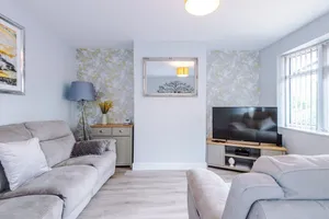 Image of Hough House - 4 bedrooms & spacious