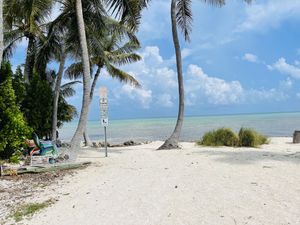 Image of Best Location in Islamorada!! Beach access - Boat trailer parking!