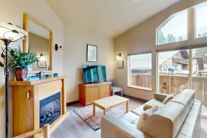 Image of Bright condo with WiFi, balcony, pools & hot tubs - walk downtown