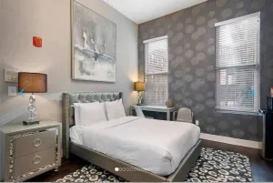 Image of Perfect Boston Studio 3-22