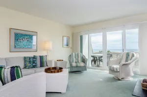 Image of Cozy 3 Bedroom Oceanfront home near Crystal Pier!