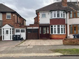 Image of Large Beautiful 3 Bed house in City of Birmingham