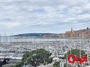 Image of Spacious apartment with AC for 4, pets allowed in Menton