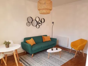 Image of CHARMING APARTMENT IN THE VERY CENTER OF FONTAINEBLEAU