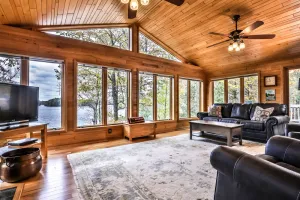 Image of Gorgeous Private Home w\/ magnificent lake views!