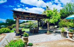 Image of Lovely Vineyard Retreat.