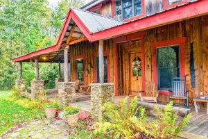 Image of Beautiful spacious country home set on 22 acres that sleeps 27 people.