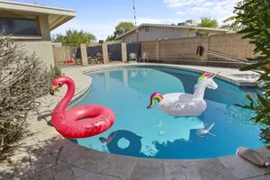 Image of Western House 4 bd with Pool & Fire-pit Close to Suns Arena