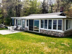 Image of Lakehouse on Lake Huron, Mermaid Coast Cottages
