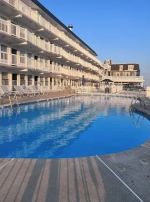 Image of New, sunny Wildwood Crest condo! Excellent location, 1 block to beach ☀️🌊